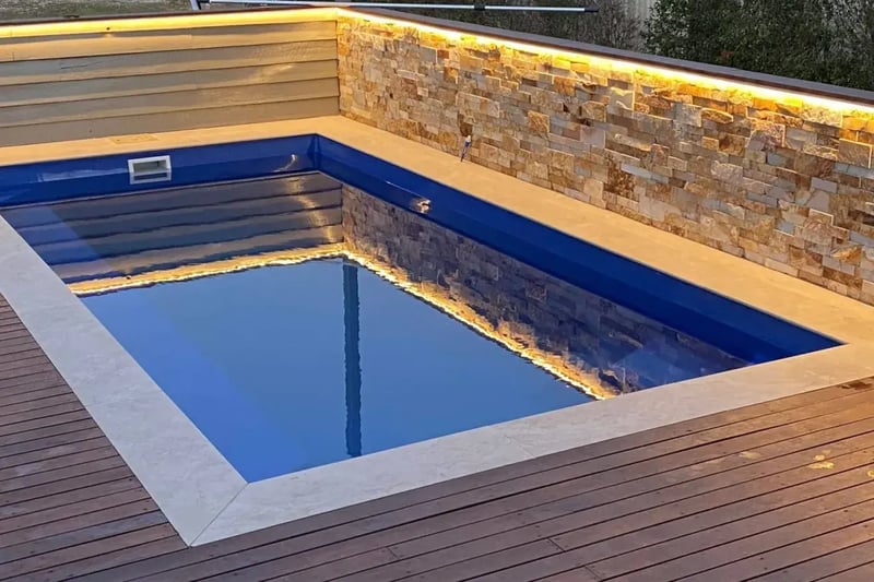 fibreglass pool installer