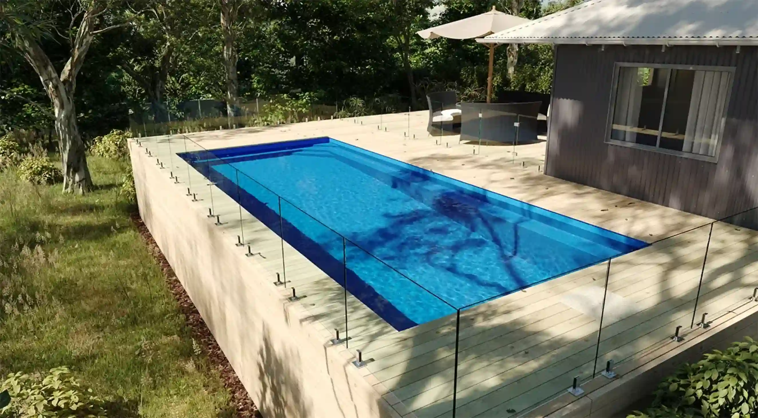 above ground fibreglass pools